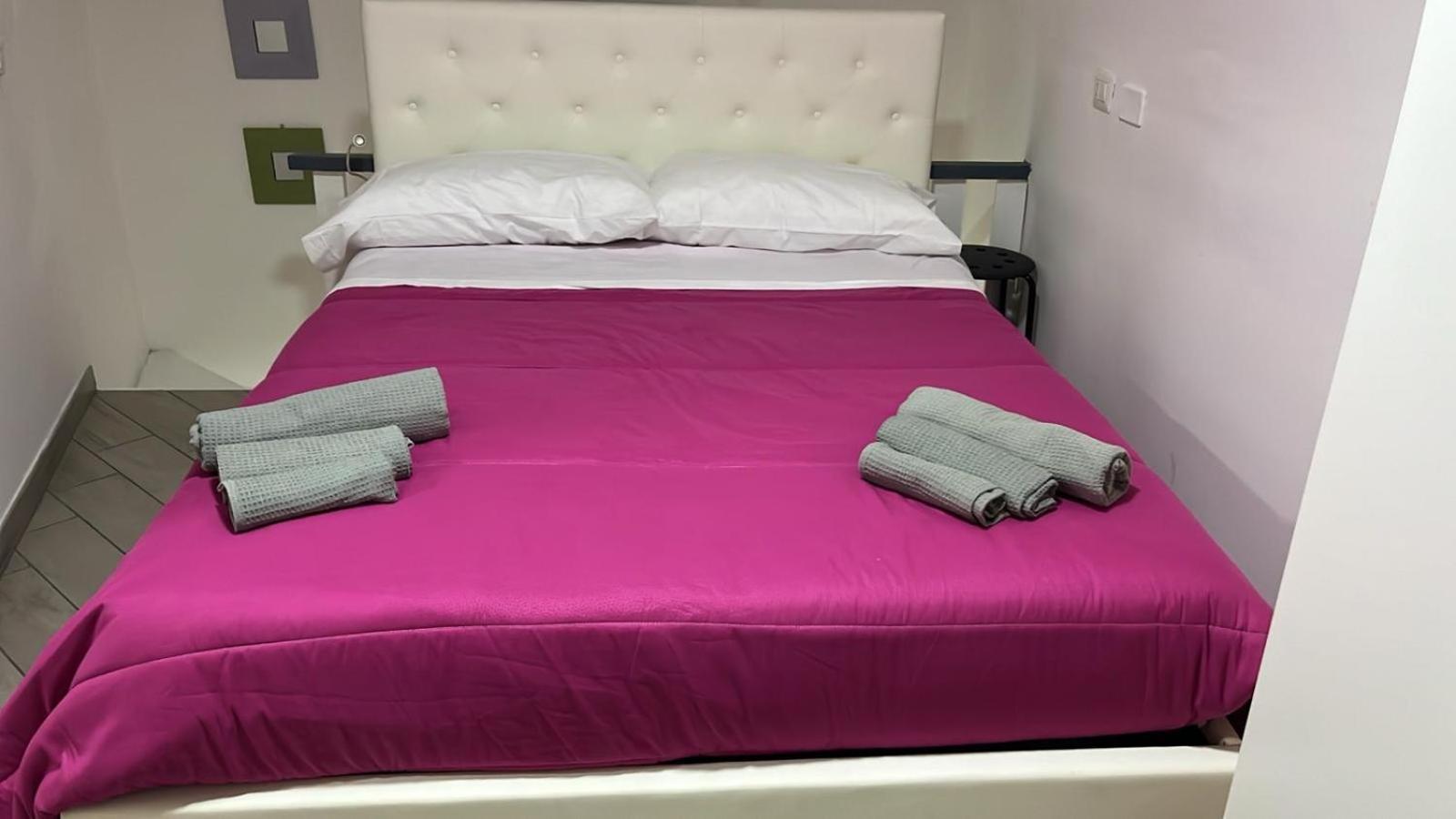A Casarell Apartment Napoli Ngoại thất bức ảnh