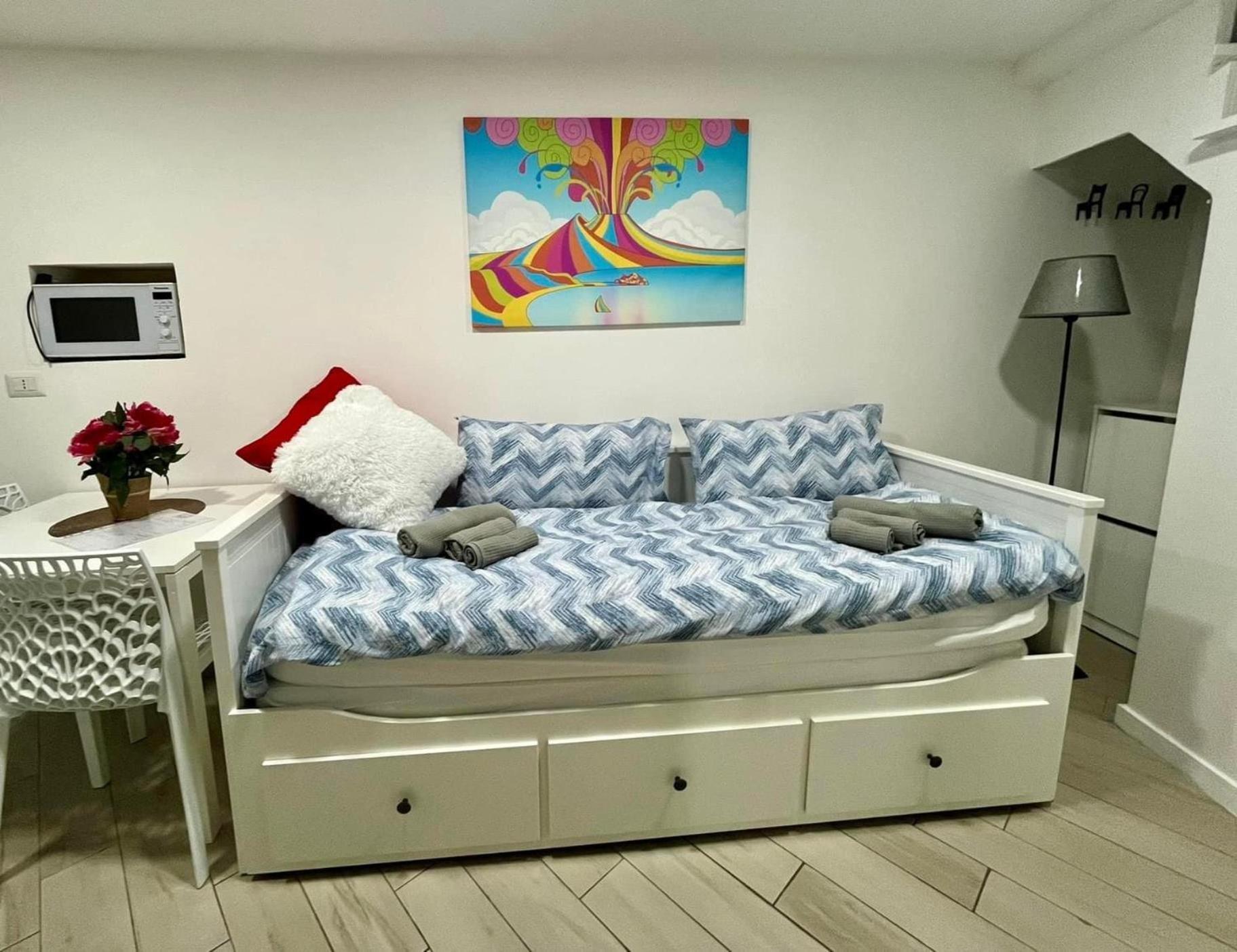 A Casarell Apartment Napoli Ngoại thất bức ảnh